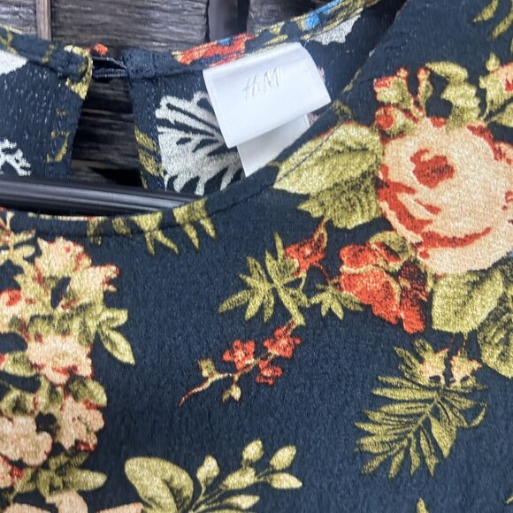 H&M Blue Floral Patterned Long Sleeve Maxi Dress size 4 - Picture 4 of 9